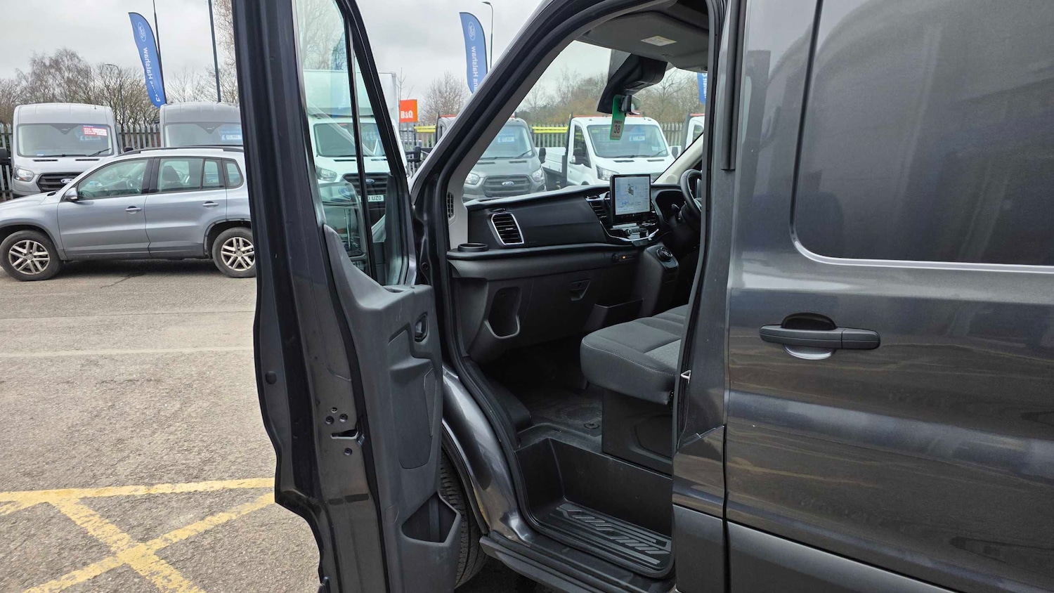 Used Ford Transit 2024 for sale - 77348082: Photo 17