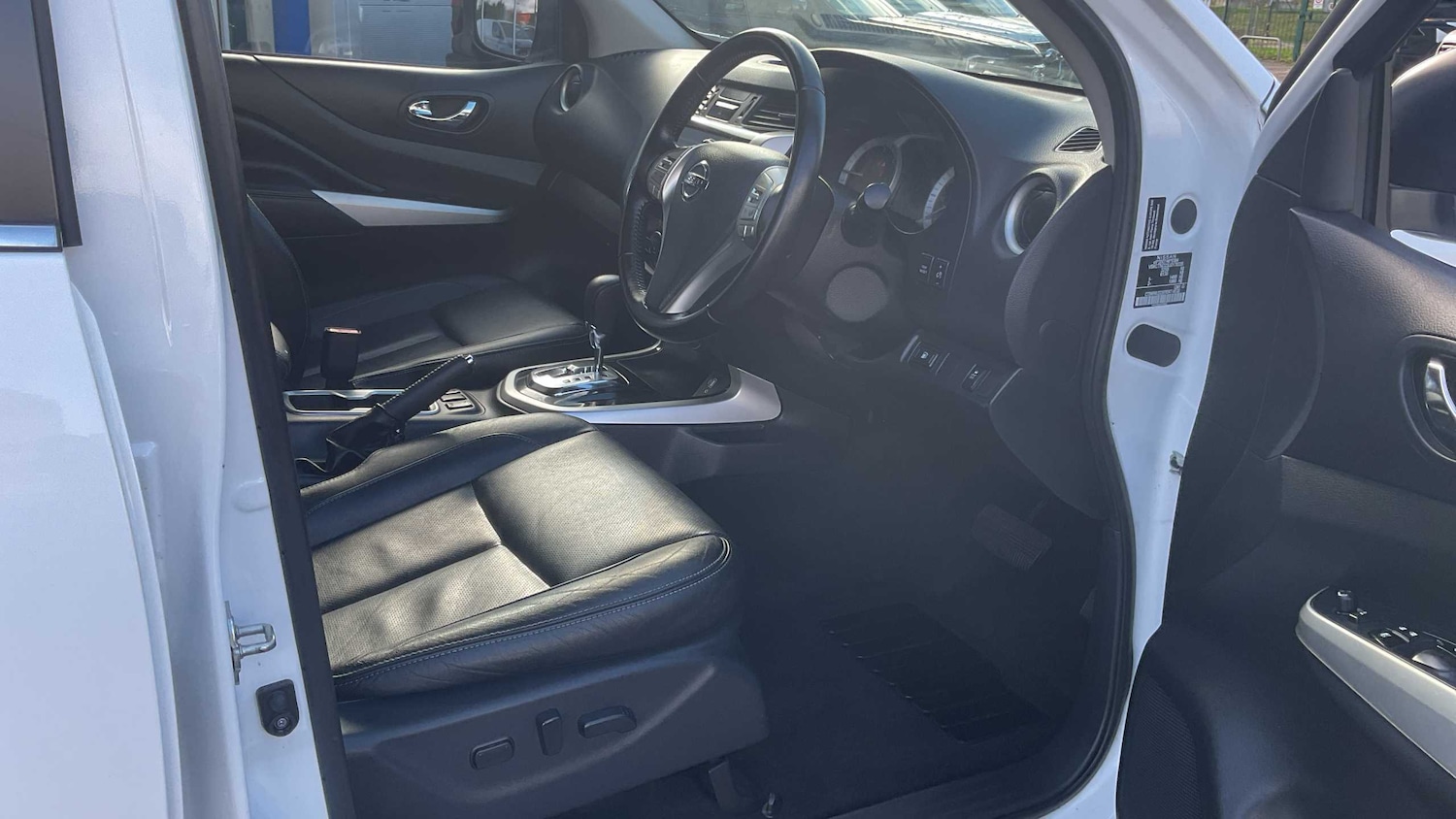 Used Nissan Navara 2021 for sale - 76191869: Photo 10