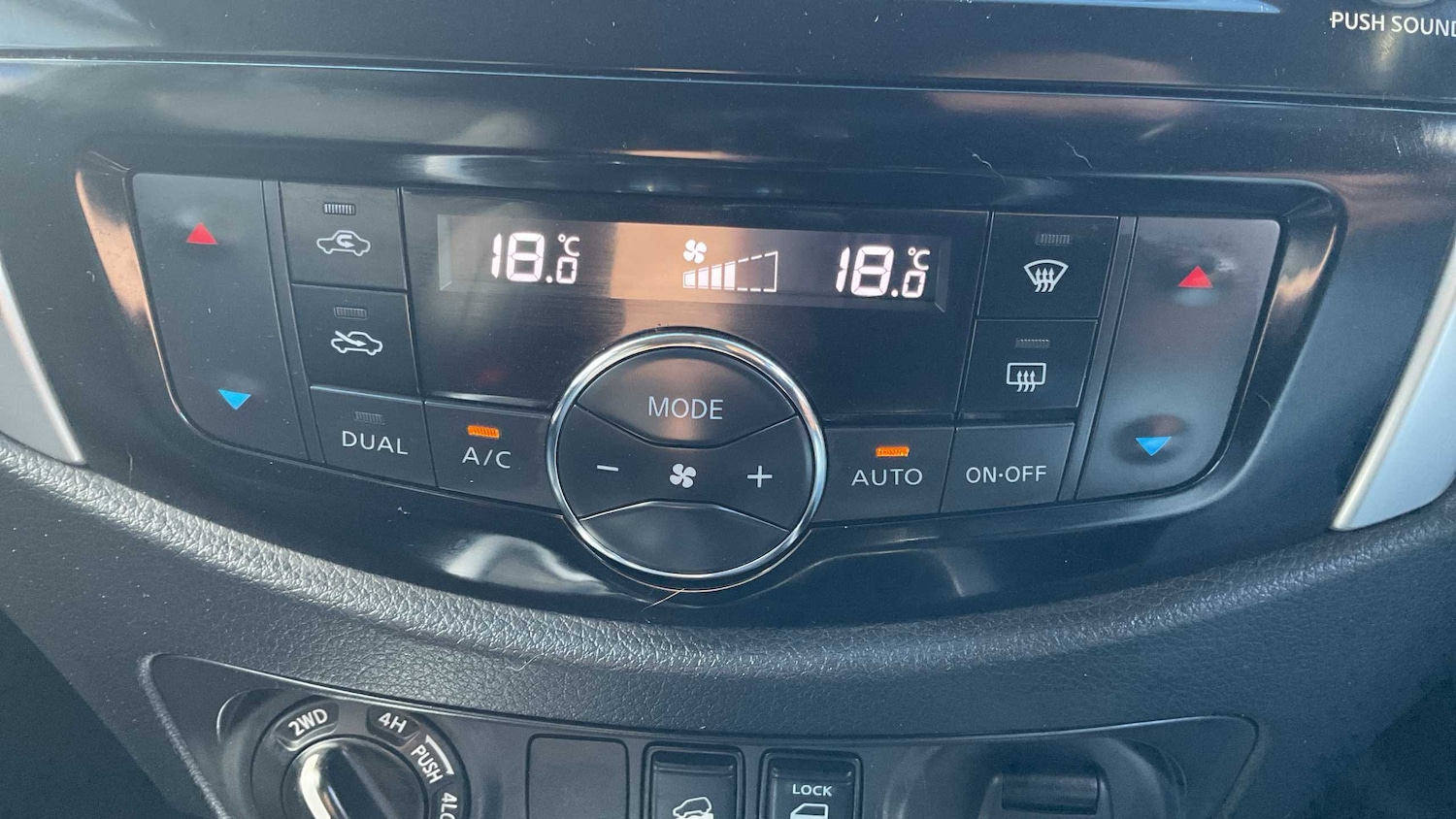 Used Nissan Navara 2021 for sale - 76191869: Photo 20