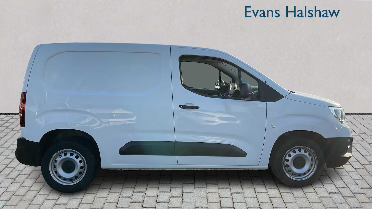 Used Vauxhall Combo 2021 for sale - 77270140: Photo 2