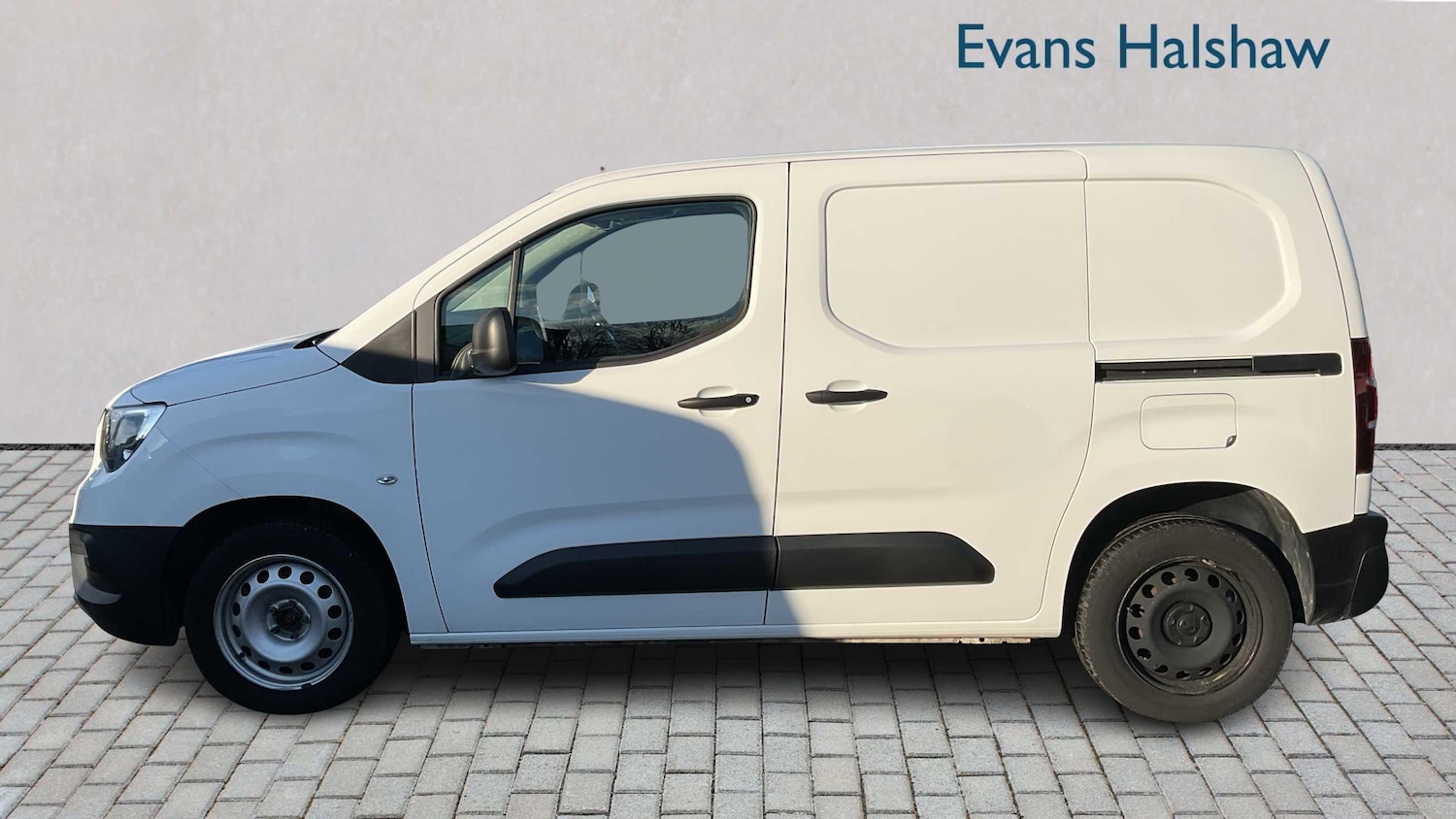 Used Vauxhall Combo 2021 for sale - 77270140: Photo 3