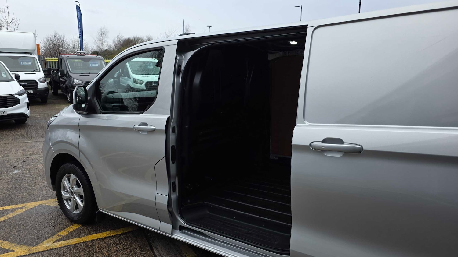 Used Ford Transit Custom 2025 for sale - 77661104: Photo 17