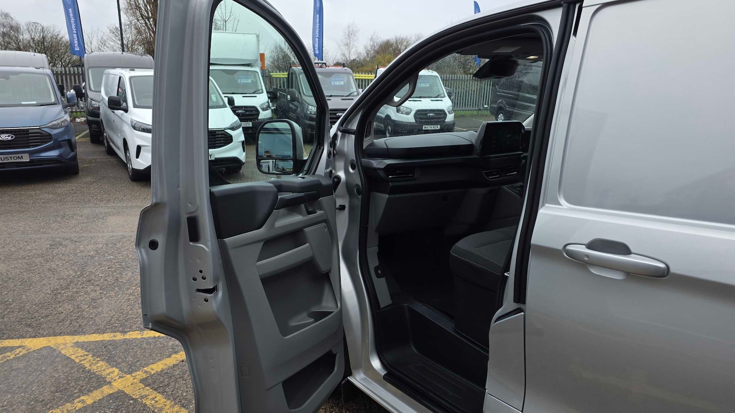 Used Ford Transit Custom 2025 for sale - 77661104: Photo 18