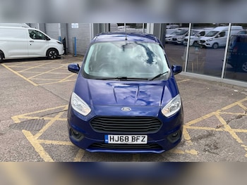 Used Ford Transit Courier 2018 for sale - 76113473: Photo