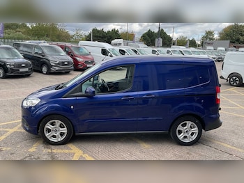 Used Ford Transit Courier 2018 for sale - 76113473: Photo