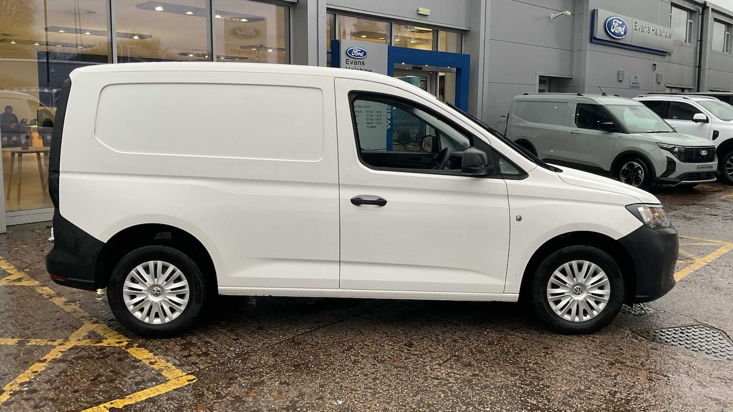 Used Volkswagen Caddy 2022 for sale - 76587695: Photo 2