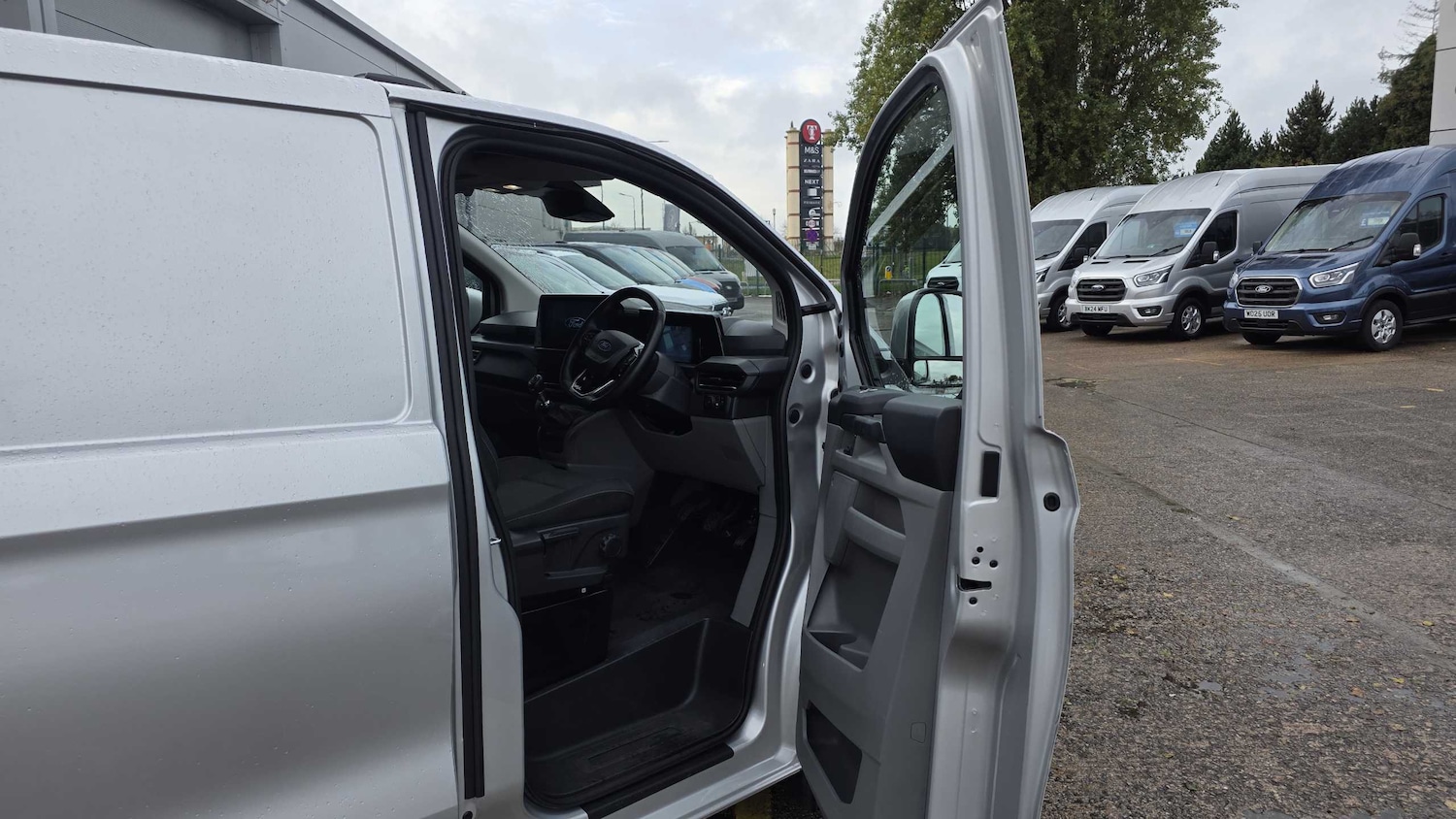 Used Ford Transit Custom 2024 for sale - 75968200: Photo 11