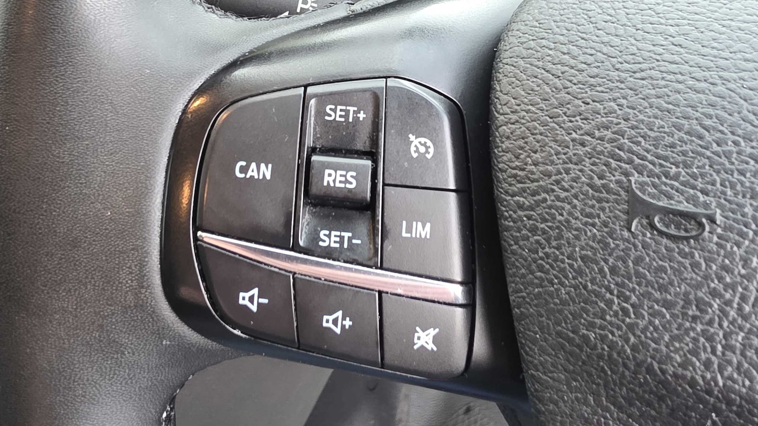 Used Ford Transit Custom 2023 for sale - 75968197: Photo 21