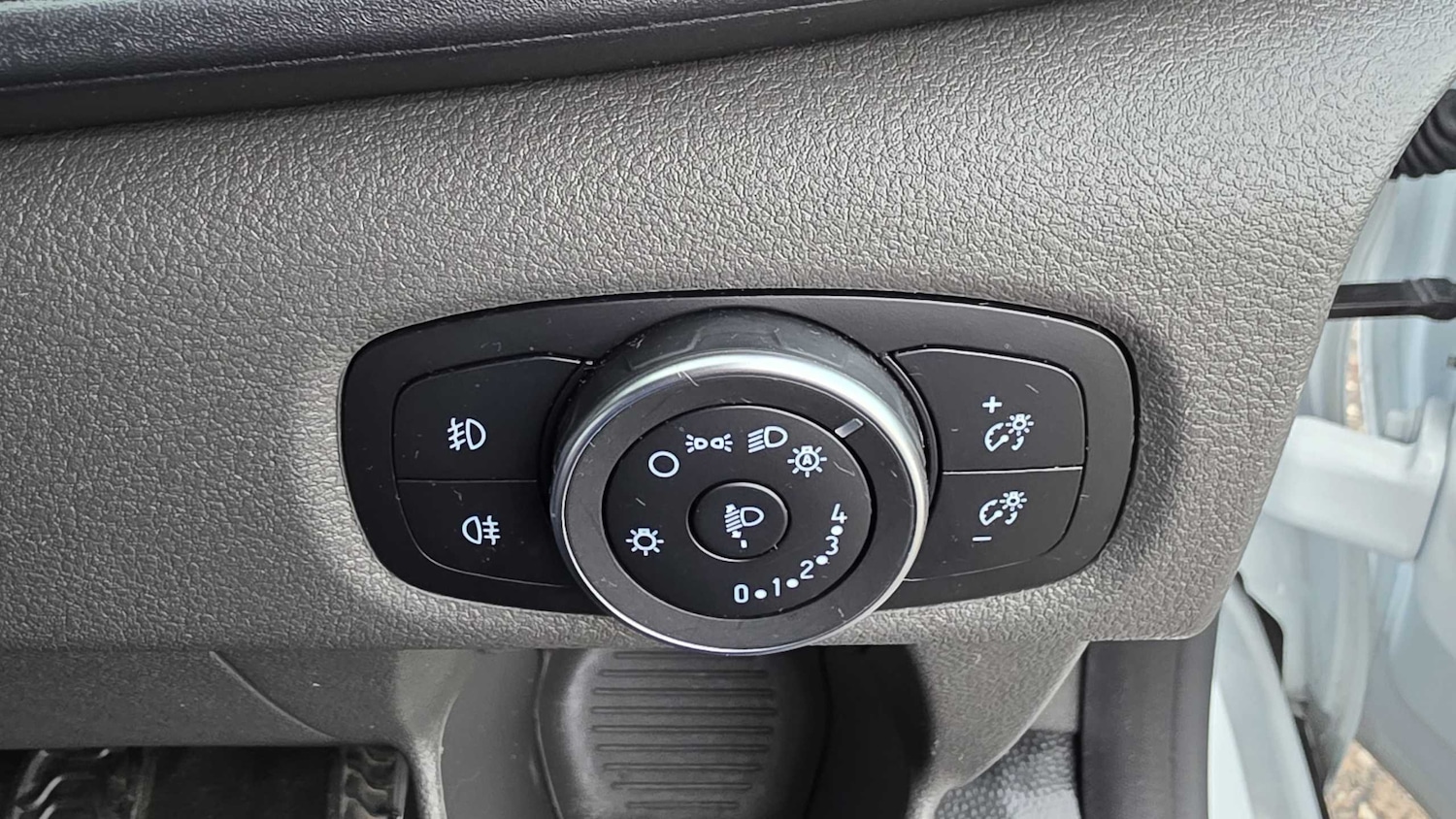 Used Ford Transit Custom 2023 for sale - 75968197: Photo 23