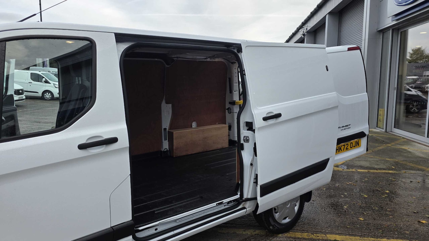 Used Ford Transit Custom 2023 for sale - 75968197: Photo 31