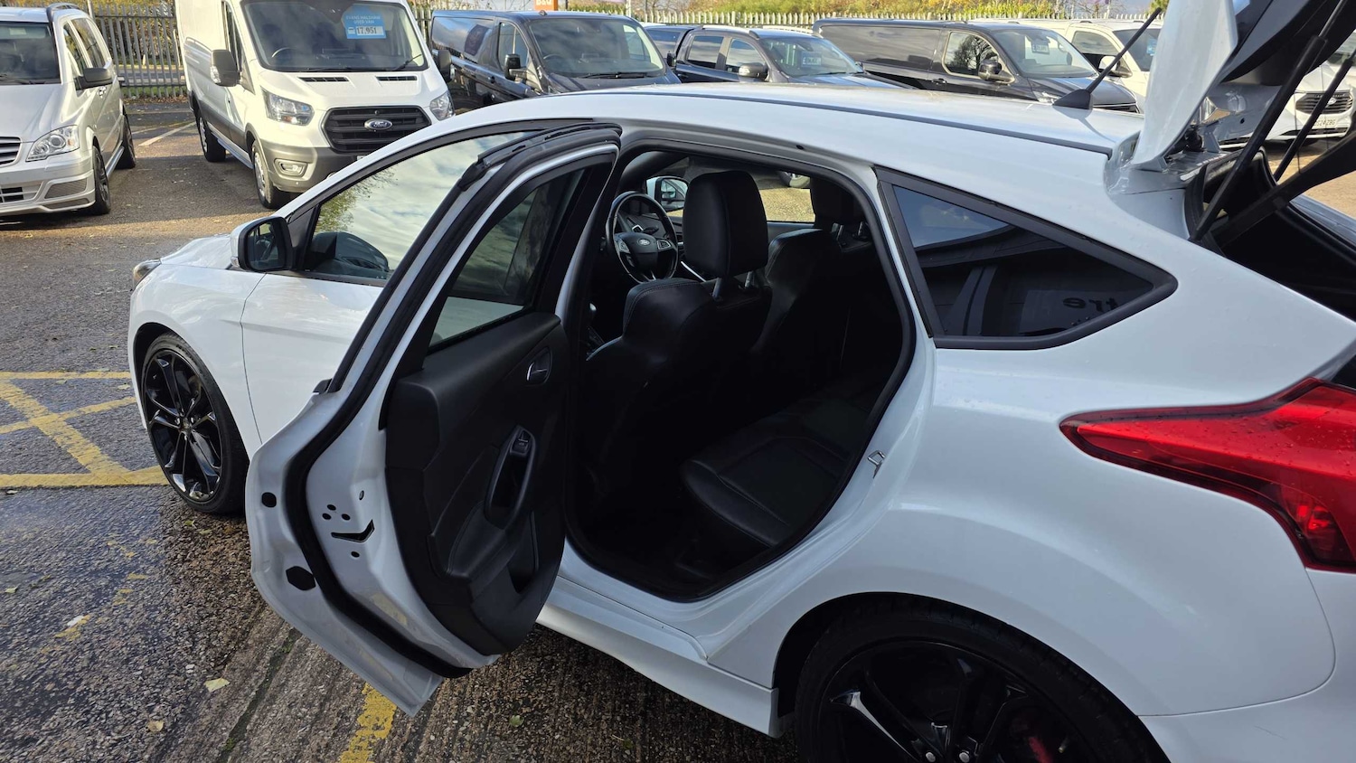 Used Ford Focus 2018 for sale - 76205255: Photo 15