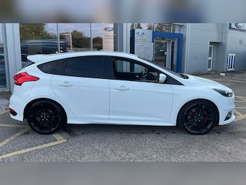 Used Ford Focus 2018 for sale - 76205255: Photo