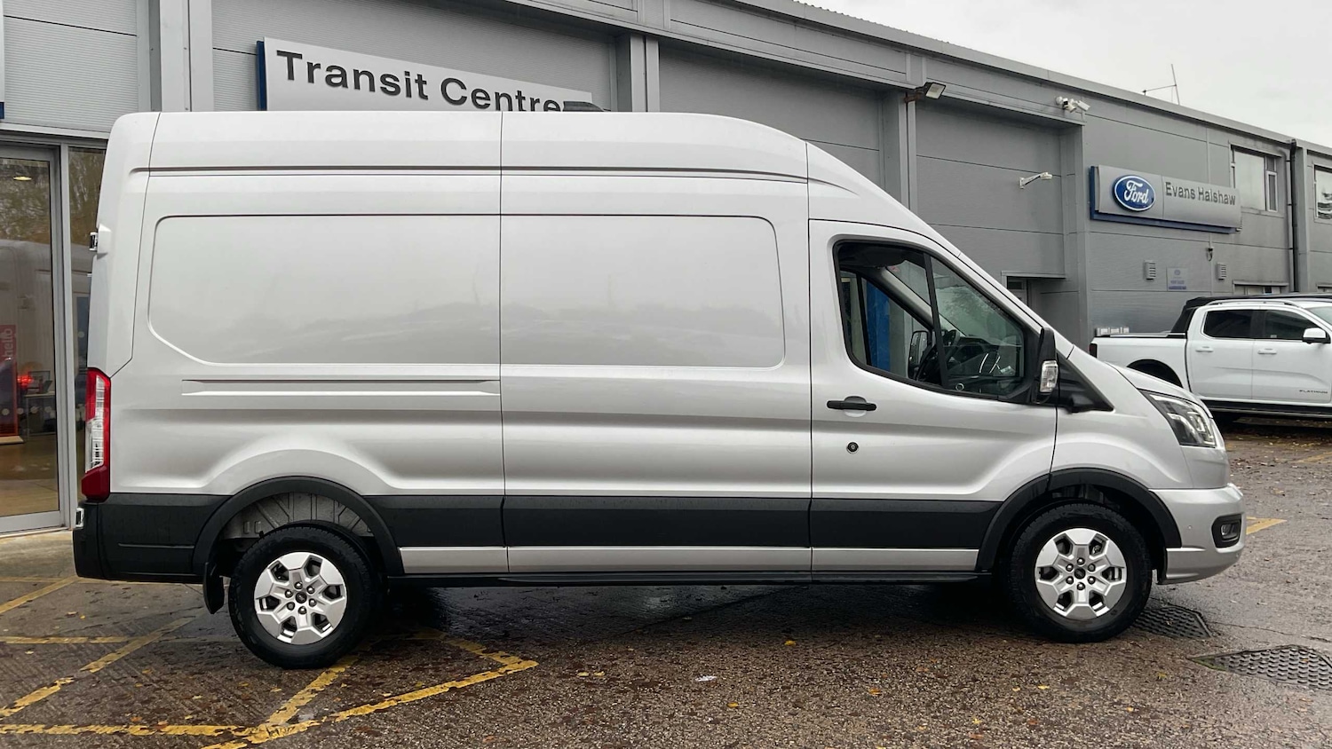 Used Ford Transit 2025 for sale - 76540666: Photo 2