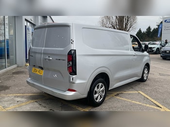 Used Ford Transit Custom 2024 for sale - 77601432: Photo
