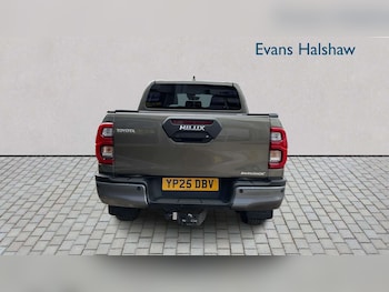 Used Toyota Hilux 2025 for sale - 79319727: Photo
