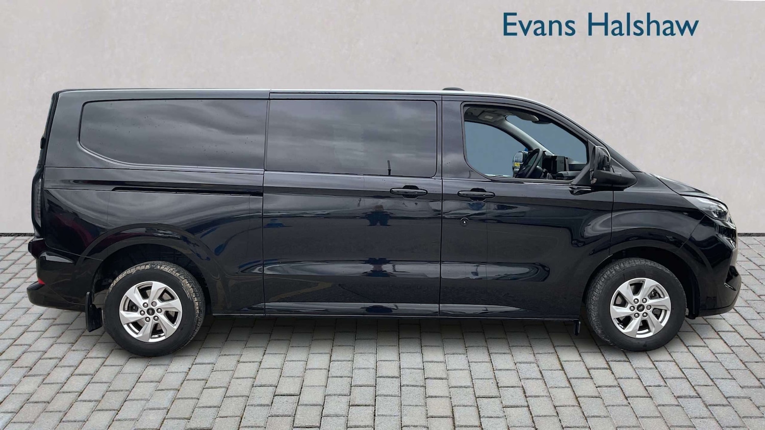 Used Ford Transit Custom 2025 for sale - 77827557: Photo 2