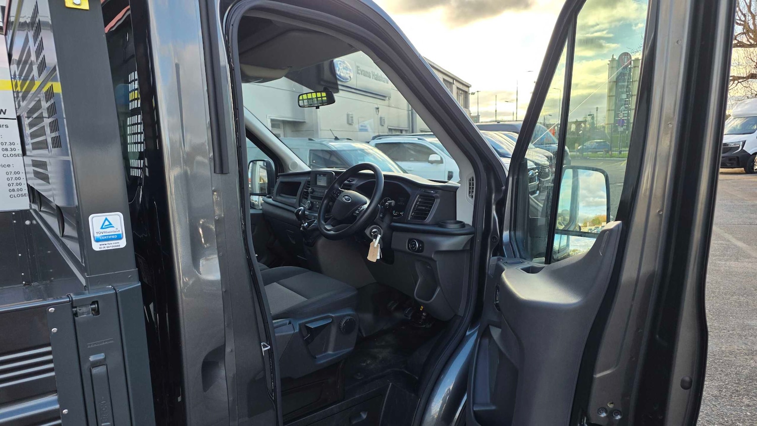 Used Ford Transit 2024 for sale - 76746082: Photo 8