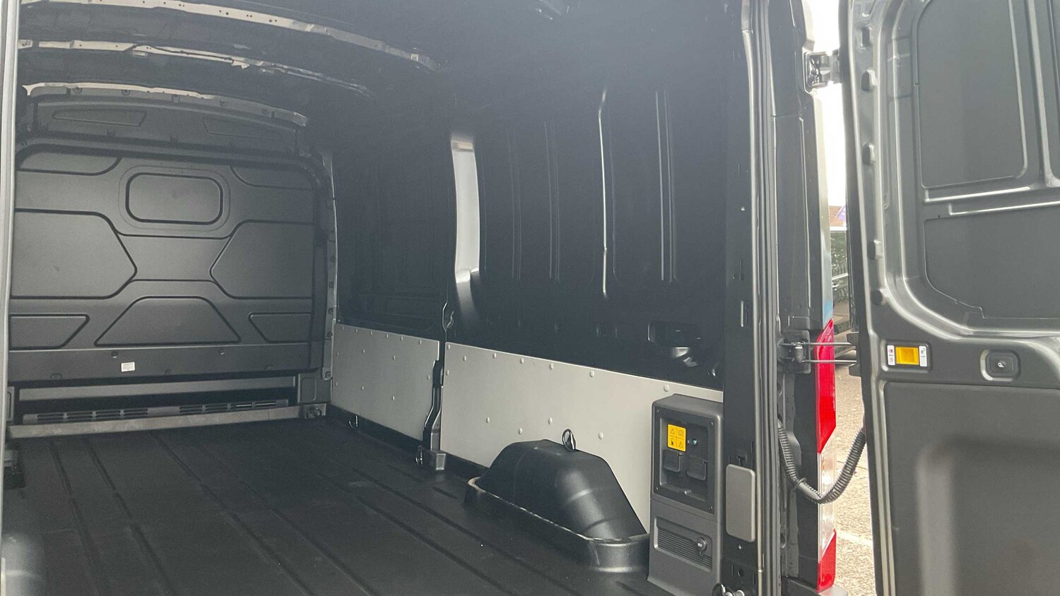 Used Ford E-Transit for sale - 76218347: Photo 31