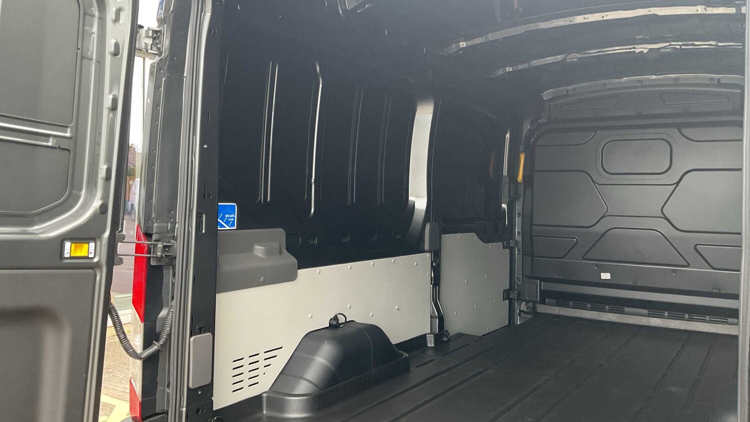 Used Ford E-Transit for sale - 76218347: Photo 32