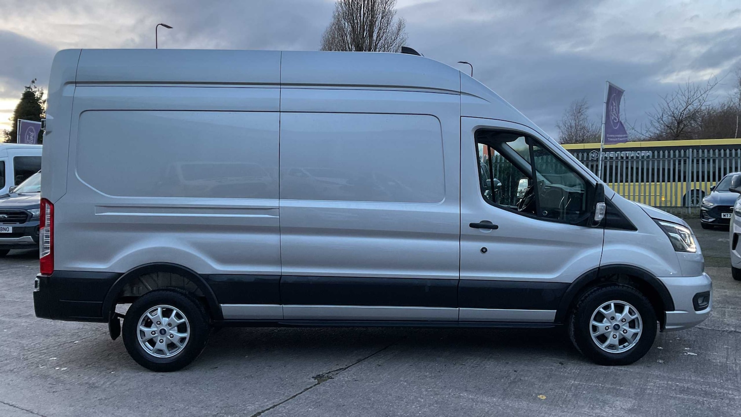 Used Ford Transit 2023 for sale - 77281986: Photo 2