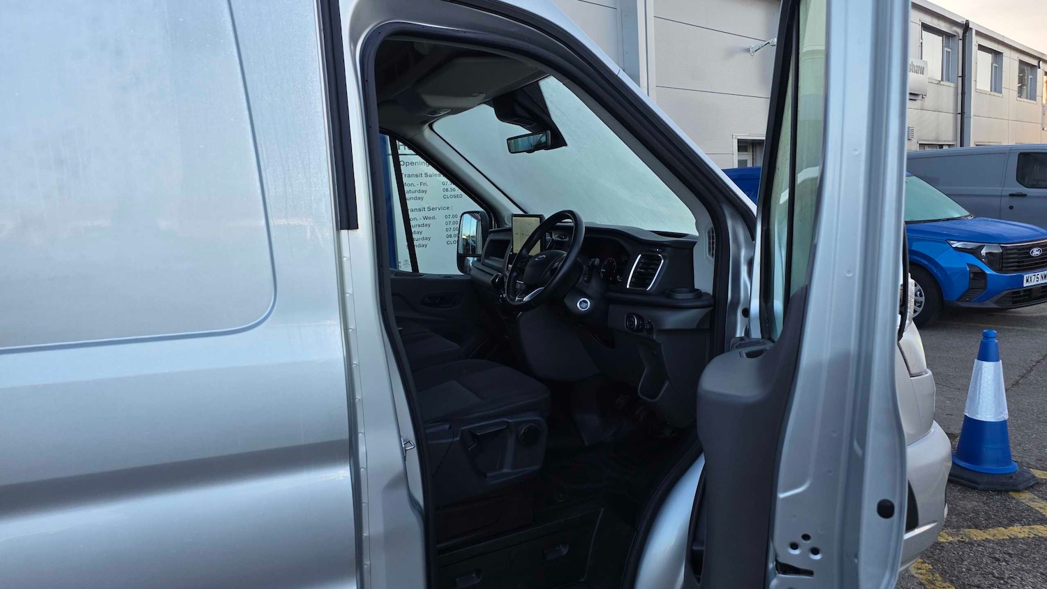 Used Ford Transit 2023 for sale - 77281986: Photo 8