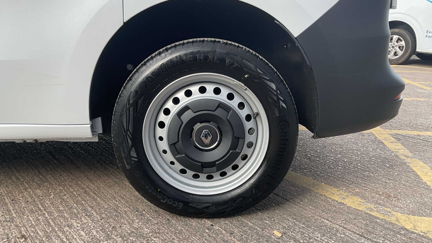 Used Renault Kangoo 2024 for sale - 76125904: Photo 31