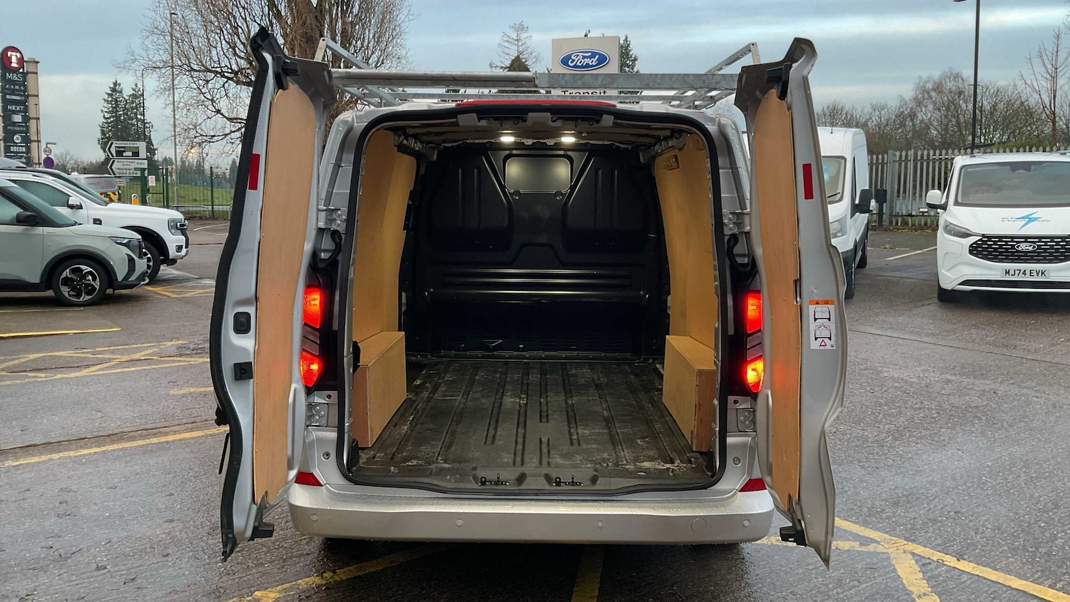 Used Ford Transit Custom 2024 for sale - 76774237: Photo 15