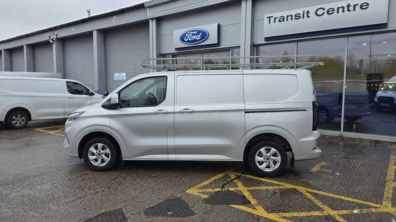 Used Ford Transit Custom 2024 for sale - 76774237: Photo 3