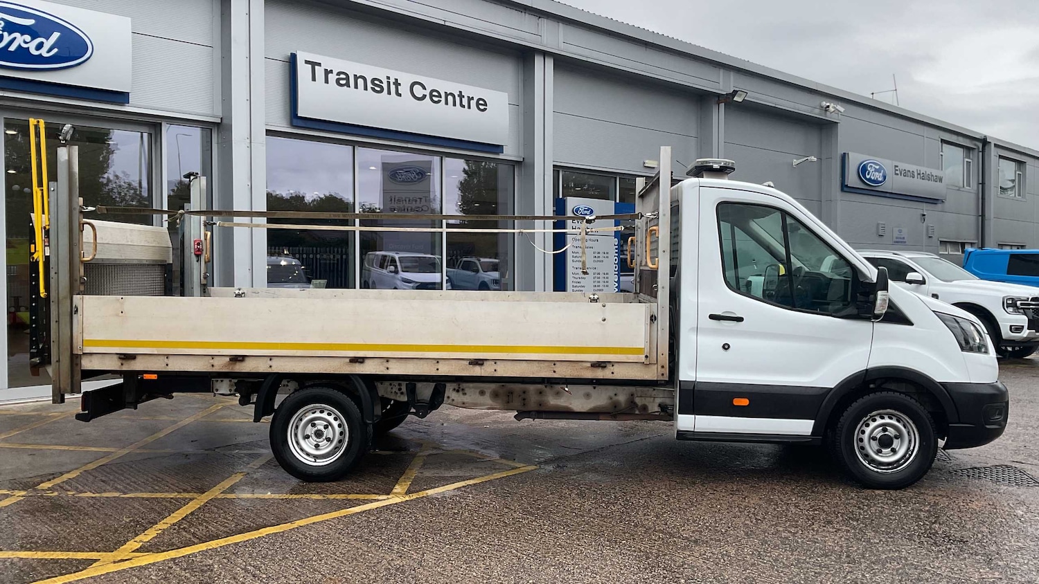 Used Ford Transit 2022 for sale - 76141696: Photo 2