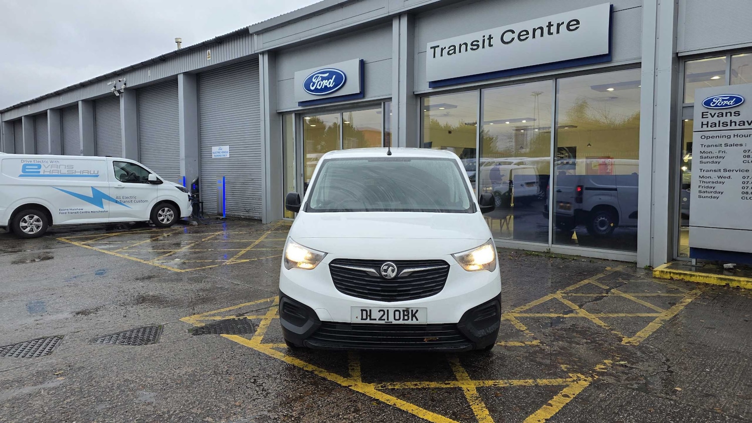 Used Vauxhall Combo 2021 for sale - 76587670: Photo 2