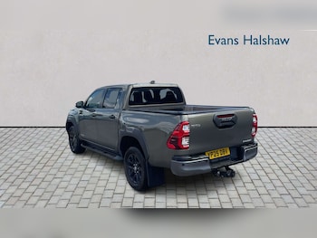 Used Toyota Hilux 2025 for sale - 78507398: Photo