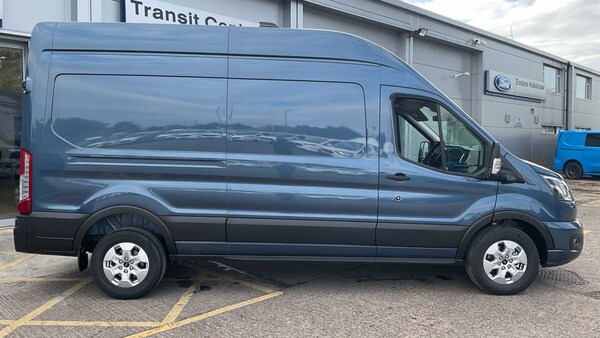 Used Ford Transit 2025 for sale - 76156289: Photo 2