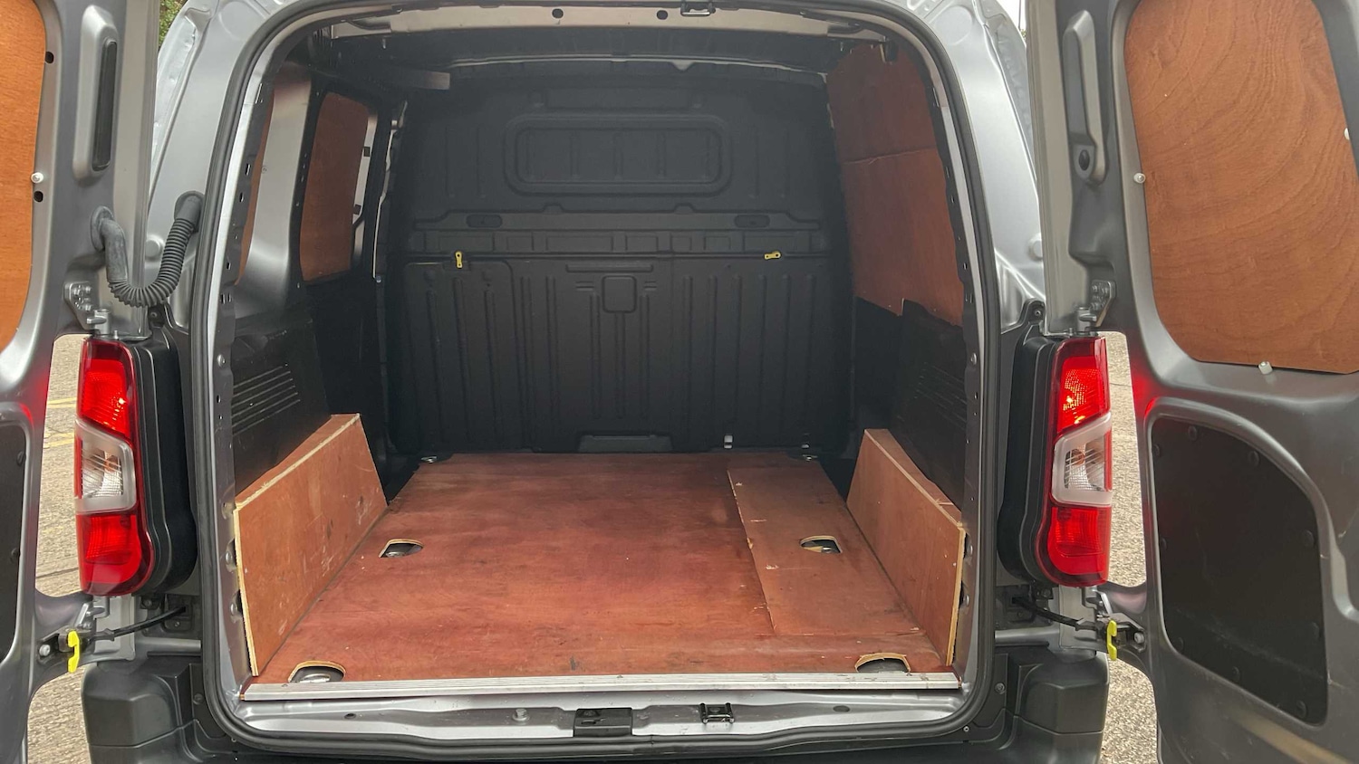 Vehicle 29