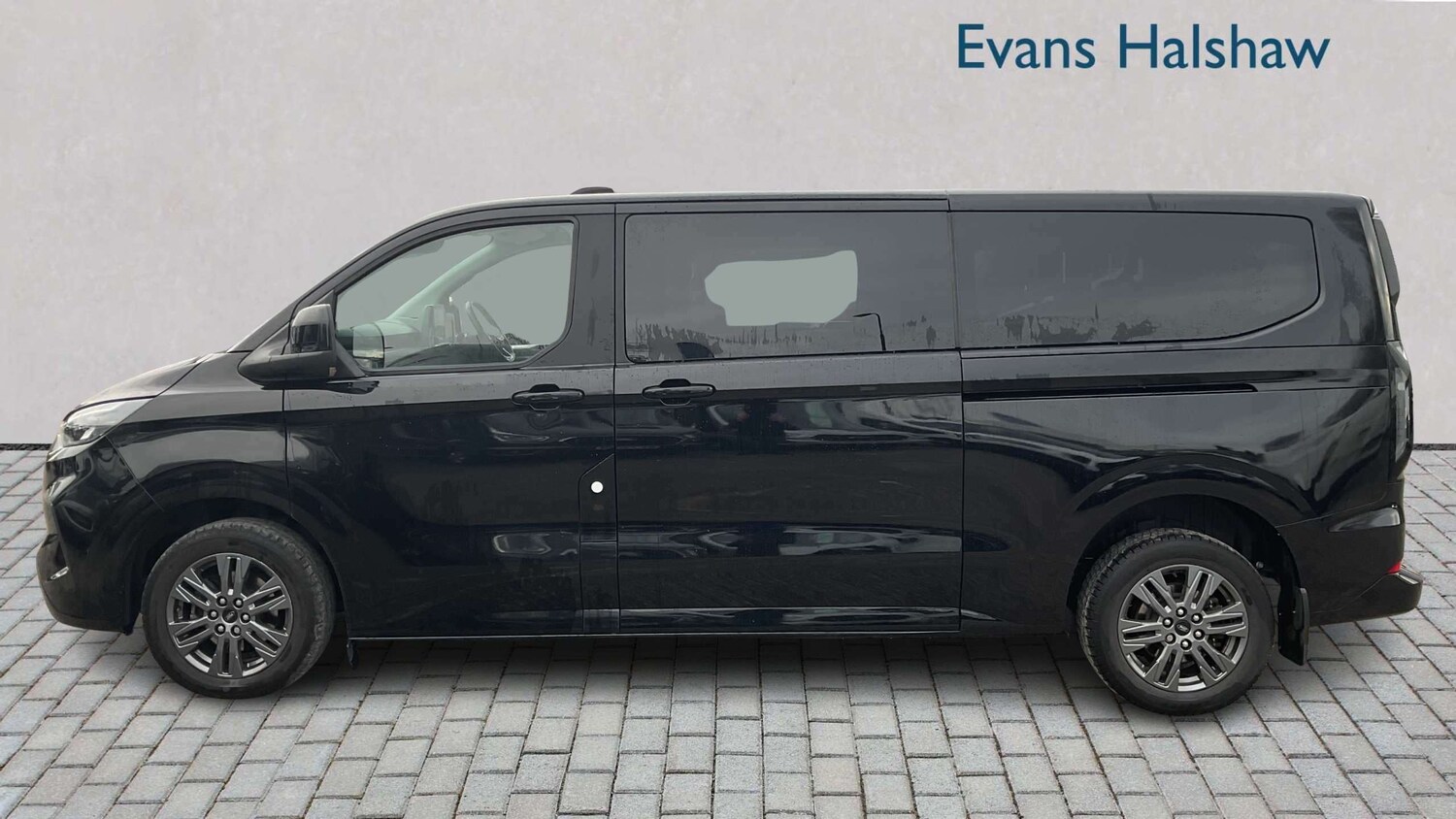 Used Ford Tourneo Custom 2024 for sale - 77772140: Photo 5