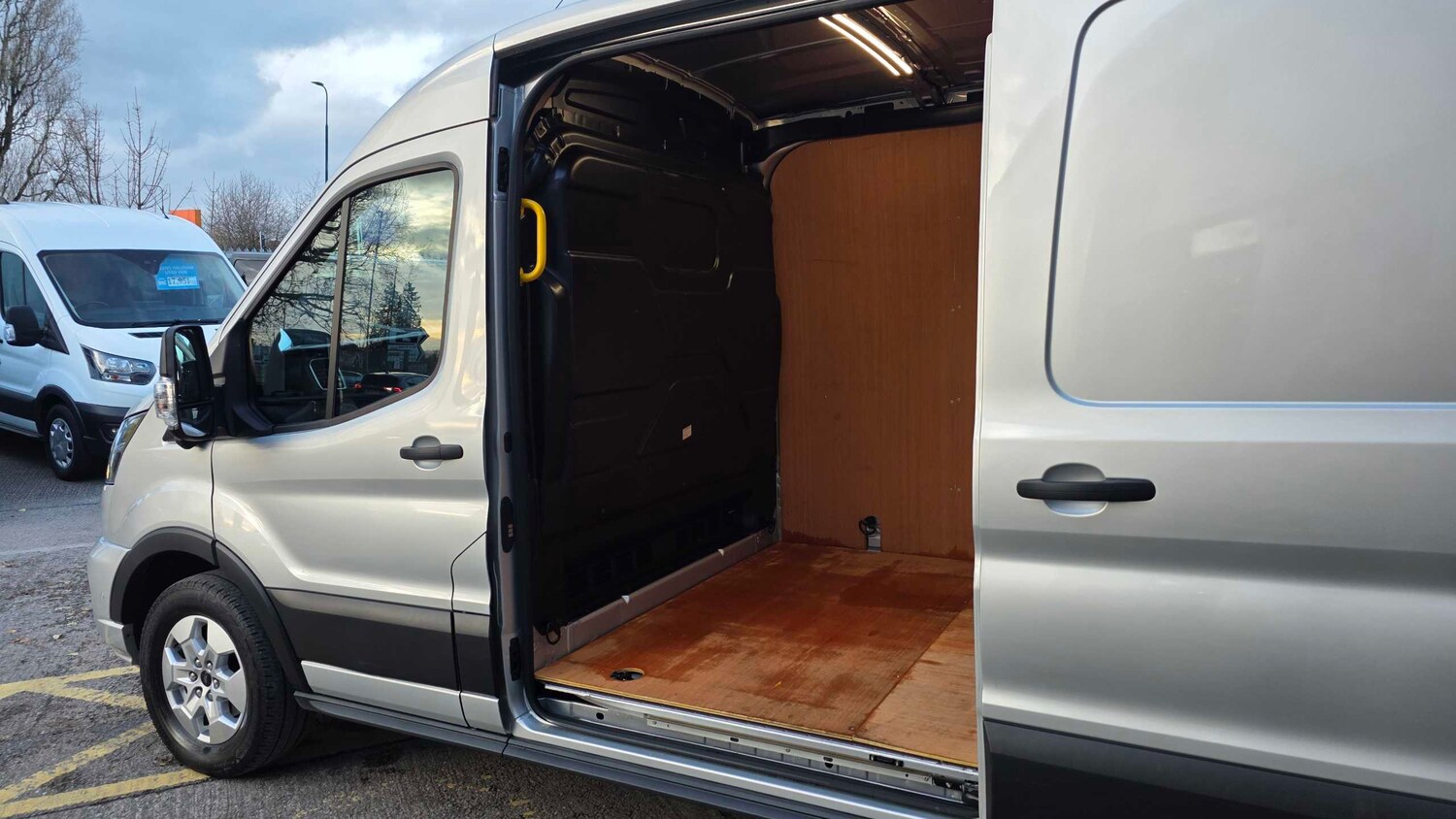 Used Ford Transit 2025 for sale - 76745943: Photo 15