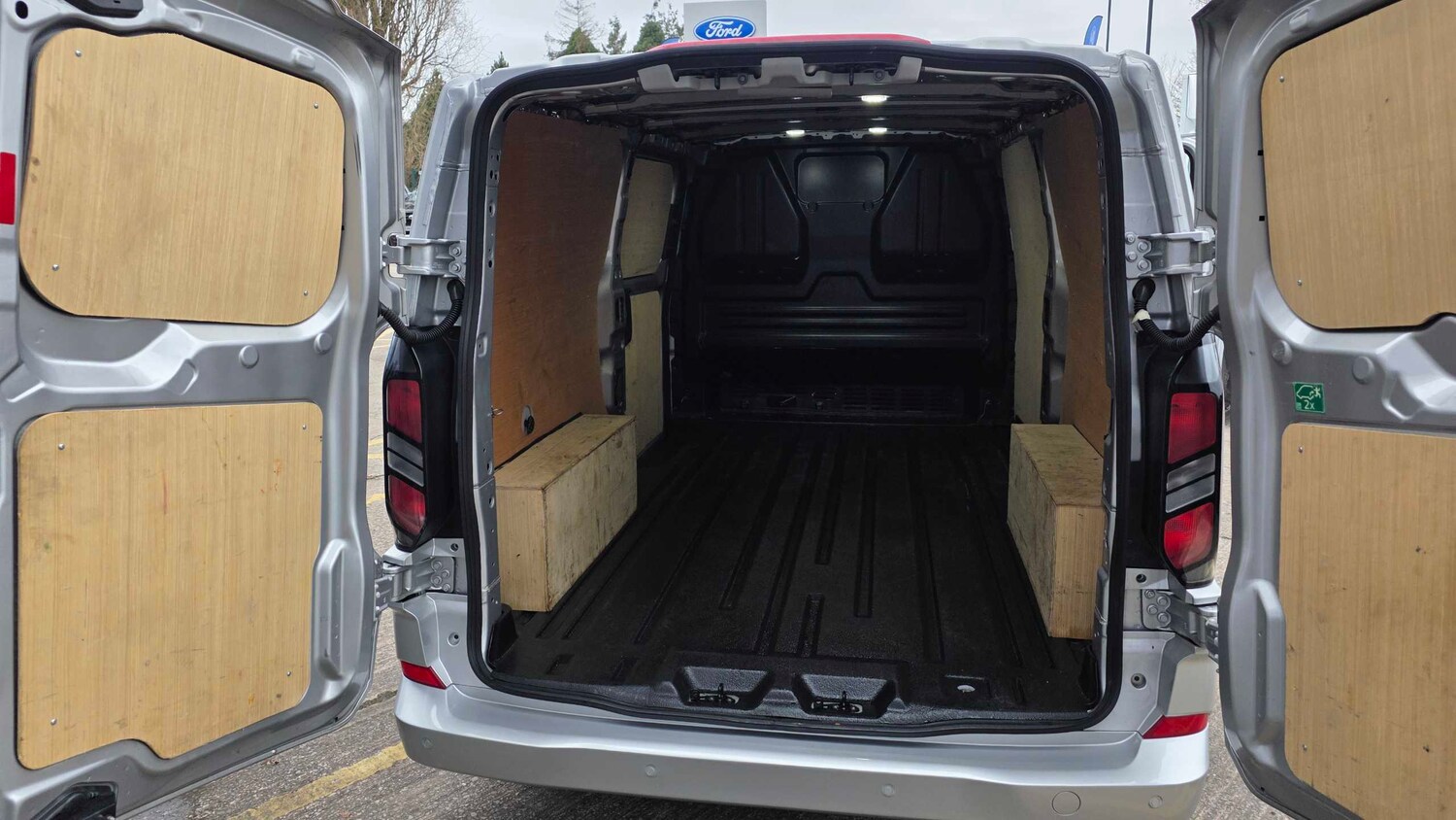 Used Ford Transit Custom 2024 for sale - 77514338: Photo 15