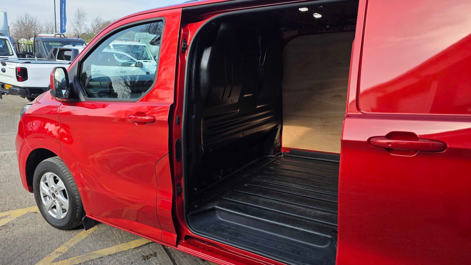 Used Ford Transit Custom 2024 for sale - 77686601: Photo 17