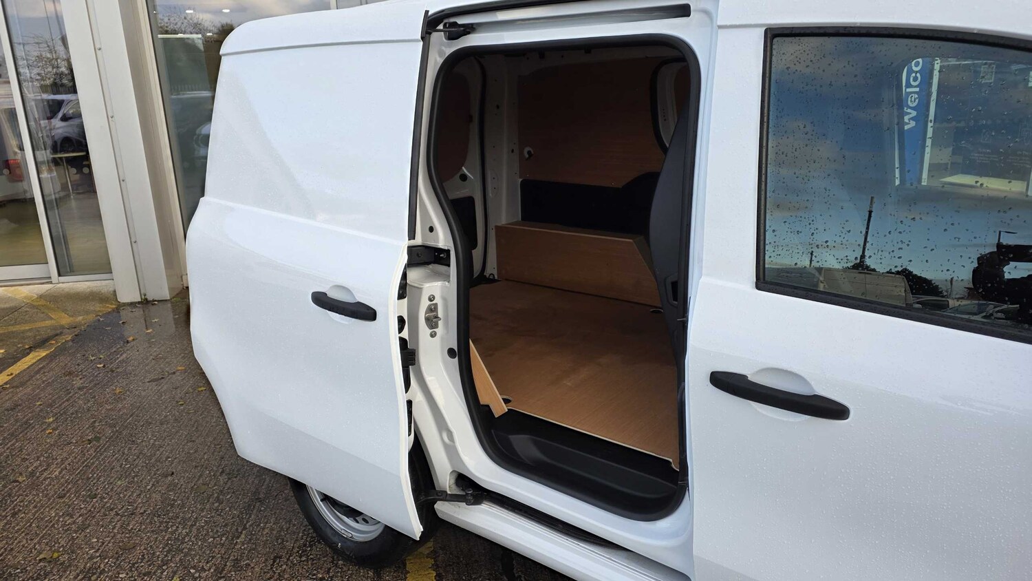 Used Renault Kangoo 2024 for sale - 76141641: Photo 24