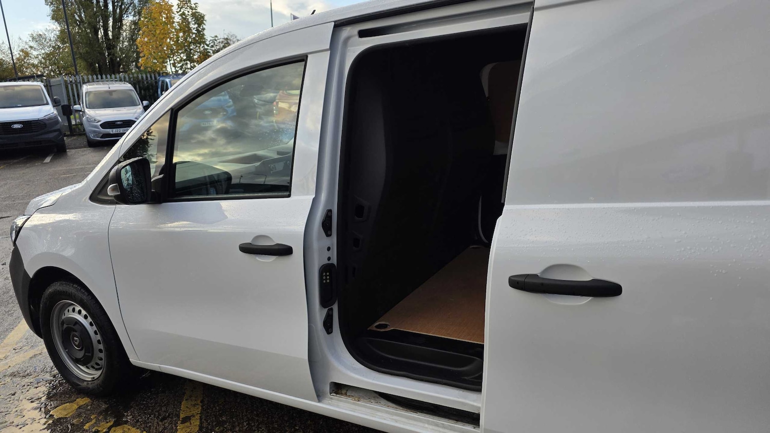 Used Renault Kangoo 2024 for sale - 76141641: Photo 31