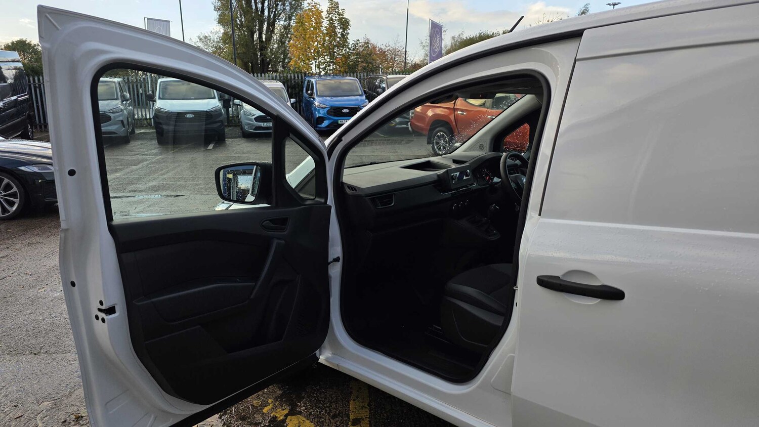 Used Renault Kangoo 2024 for sale - 76141641: Photo 32