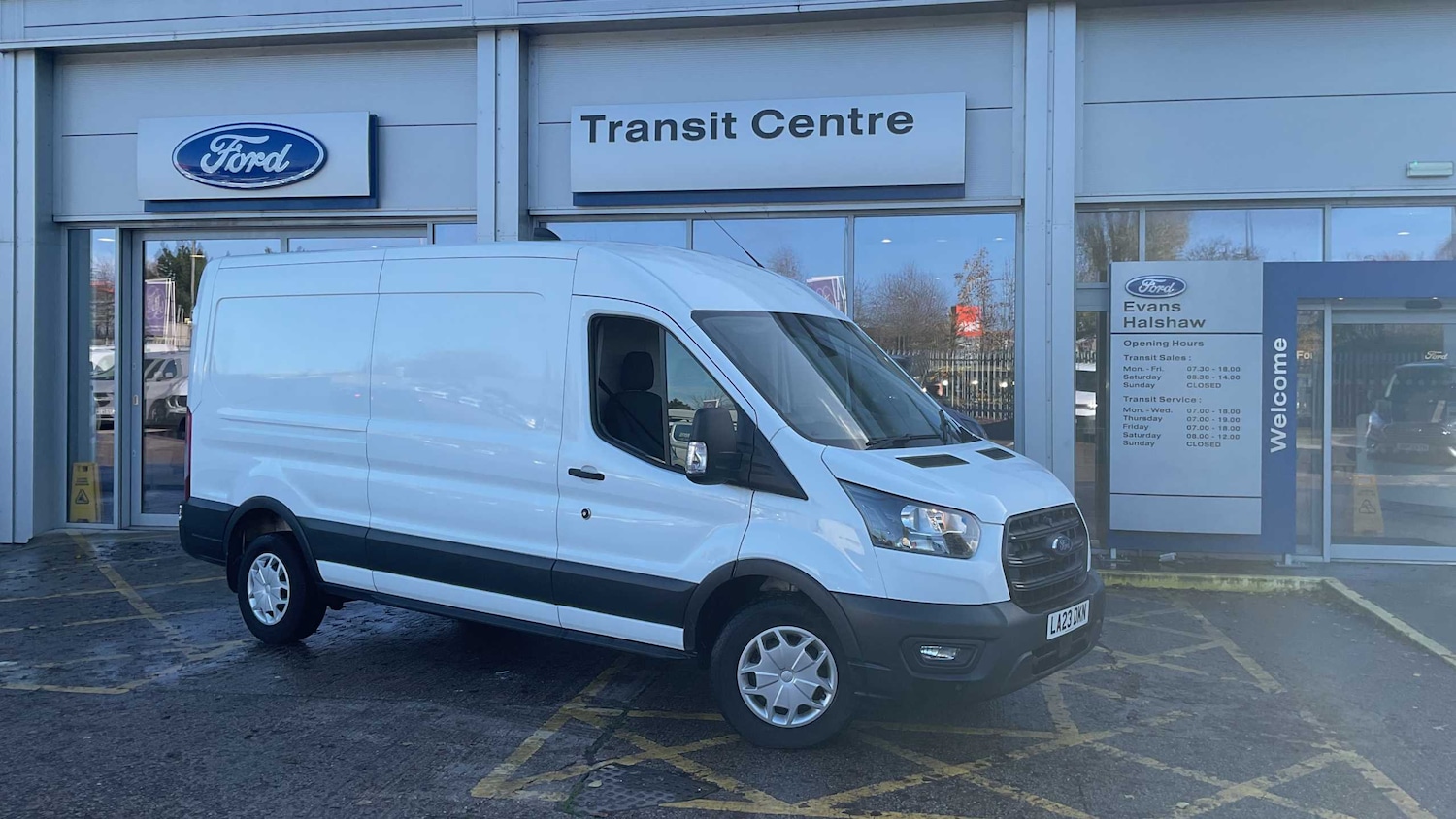 Used Ford Transit 2023 for sale - 76576100: Photo 1