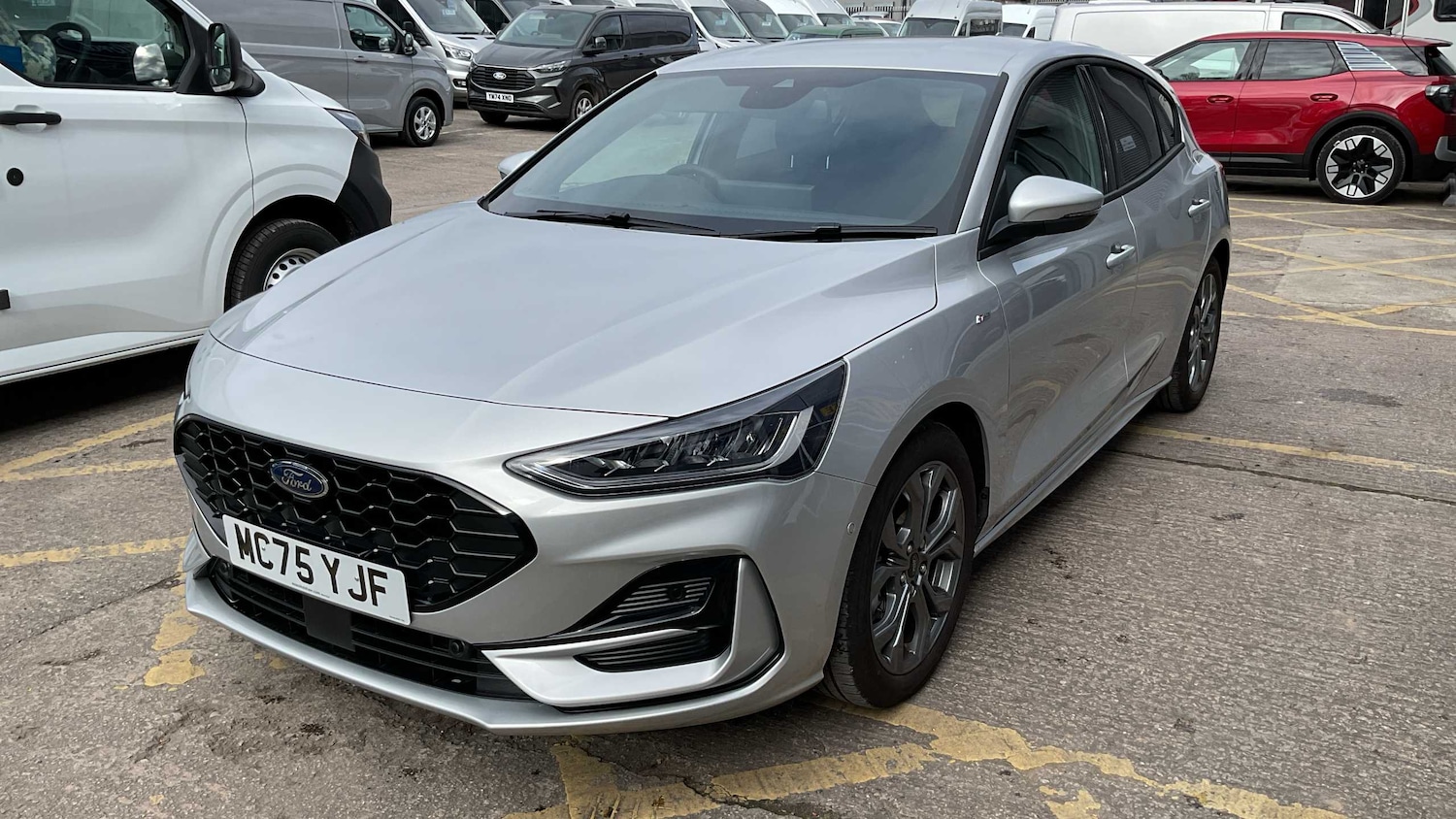 Used Ford Focus 2025 for sale - 77942874: Photo 4