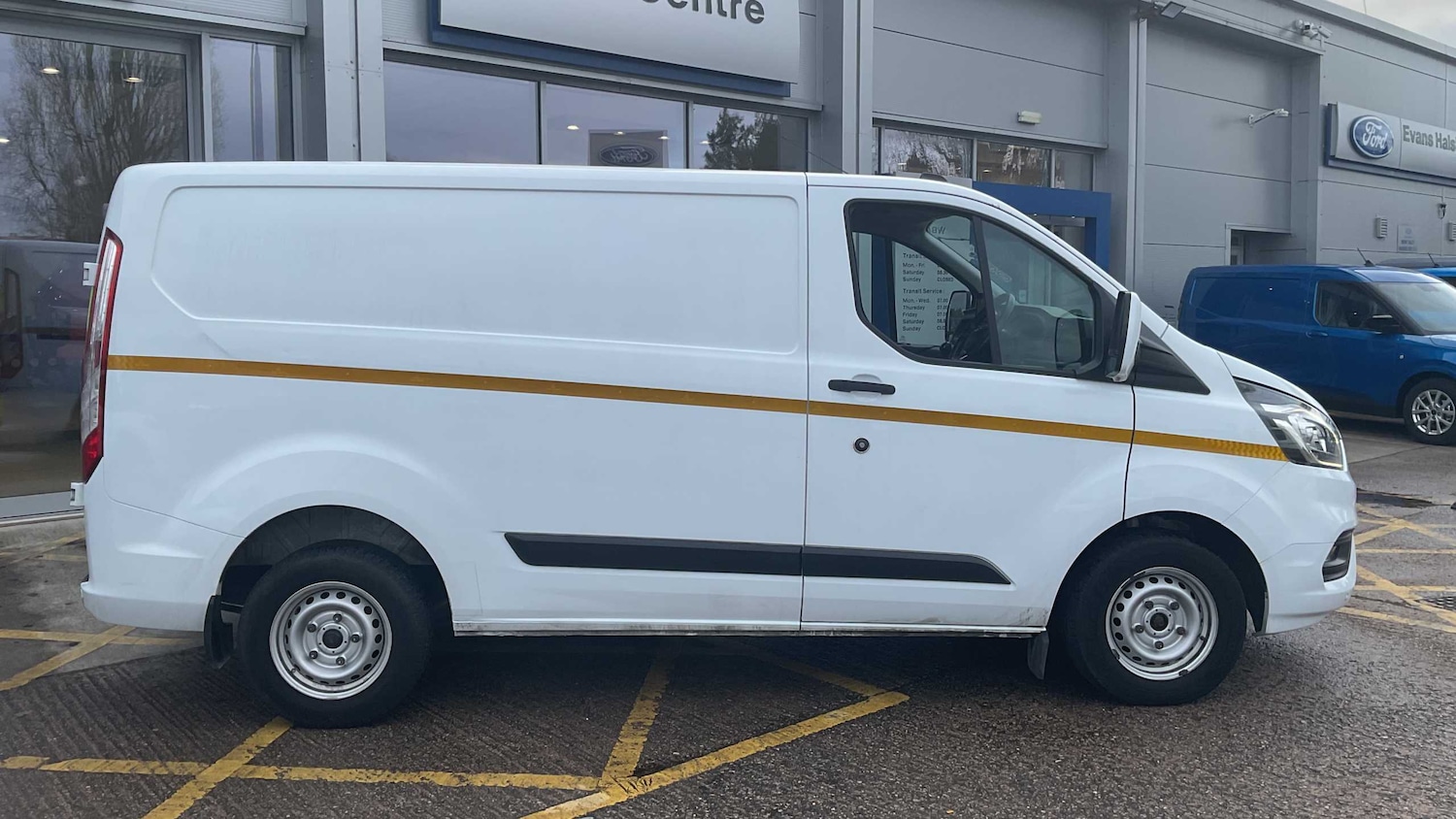 Used Ford Transit Custom 2023 for sale - 77540678: Photo 3