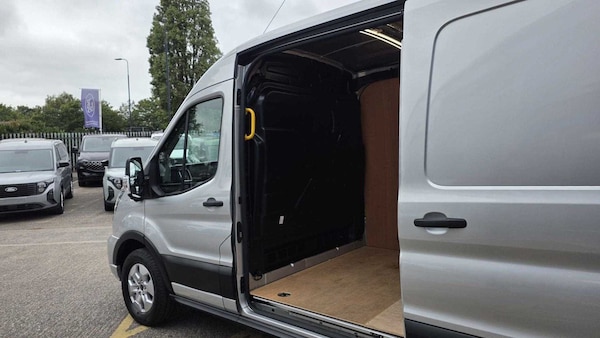 Used Ford Transit 2025 for sale - 75510772: Photo 32