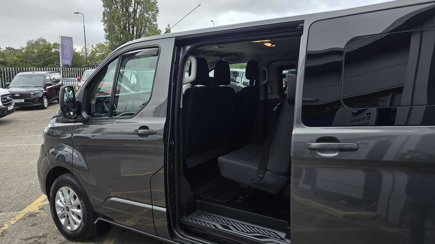 Used Ford Transit Custom 2021 for sale - 76075355: Photo 32