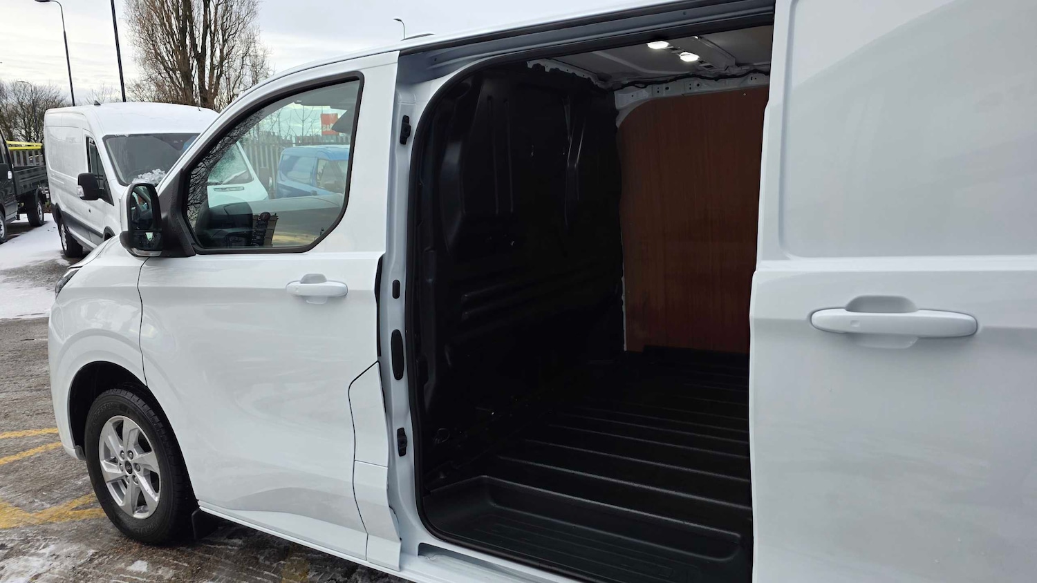 Used Ford Transit Custom 2025 for sale - 77123300: Photo 16