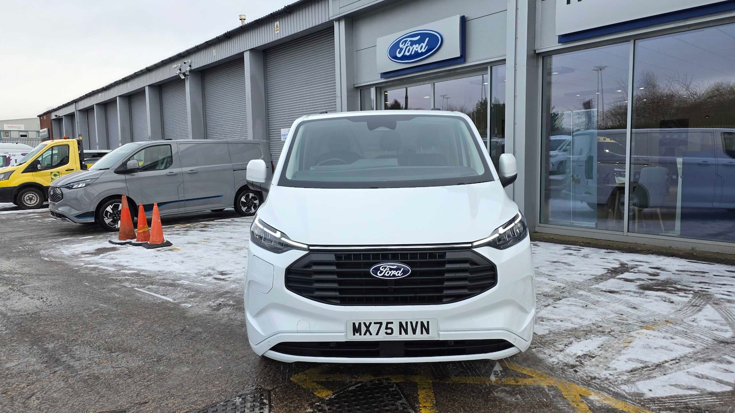 Used Ford Transit Custom 2025 for sale - 77123300: Photo 2