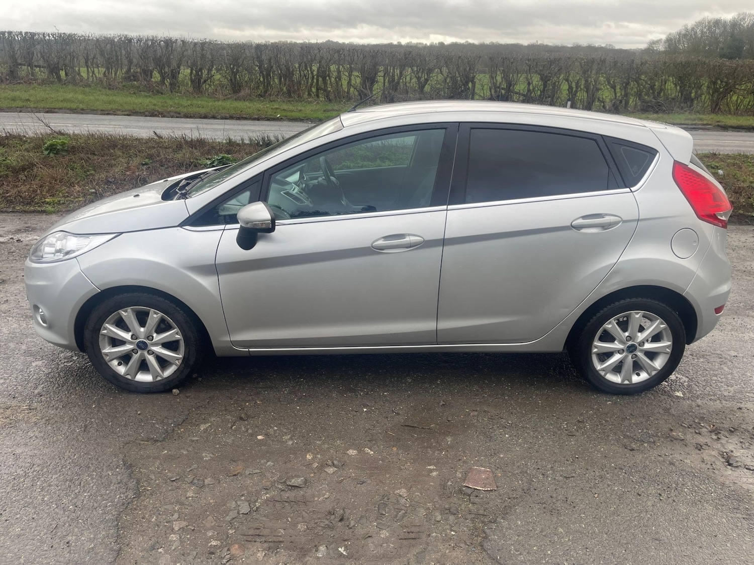 Used Ford Fiesta 2010 for sale - 77622181: Photo 4