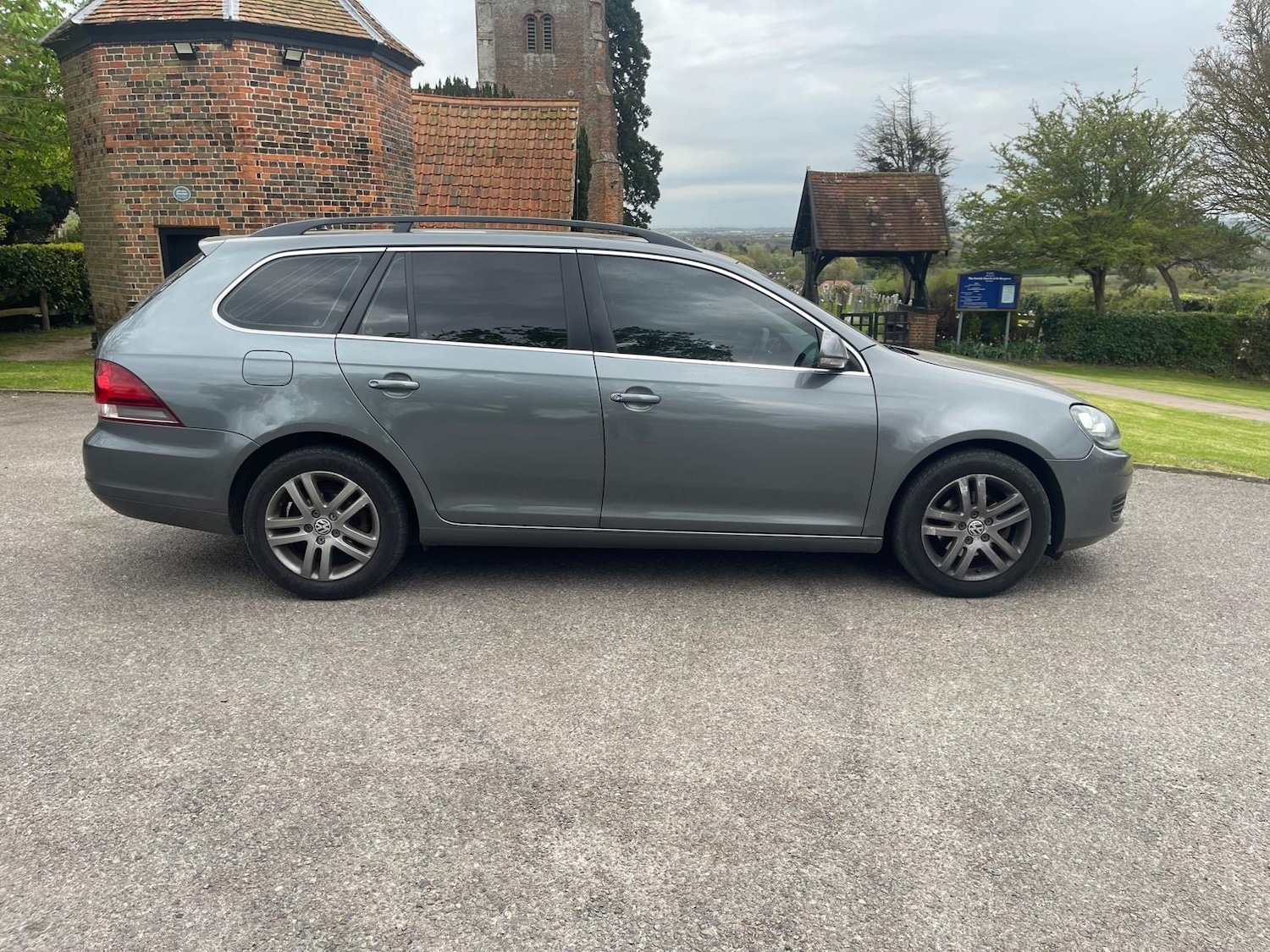 Used Volkswagen Golf 2010 for sale - 78219551: Photo 3