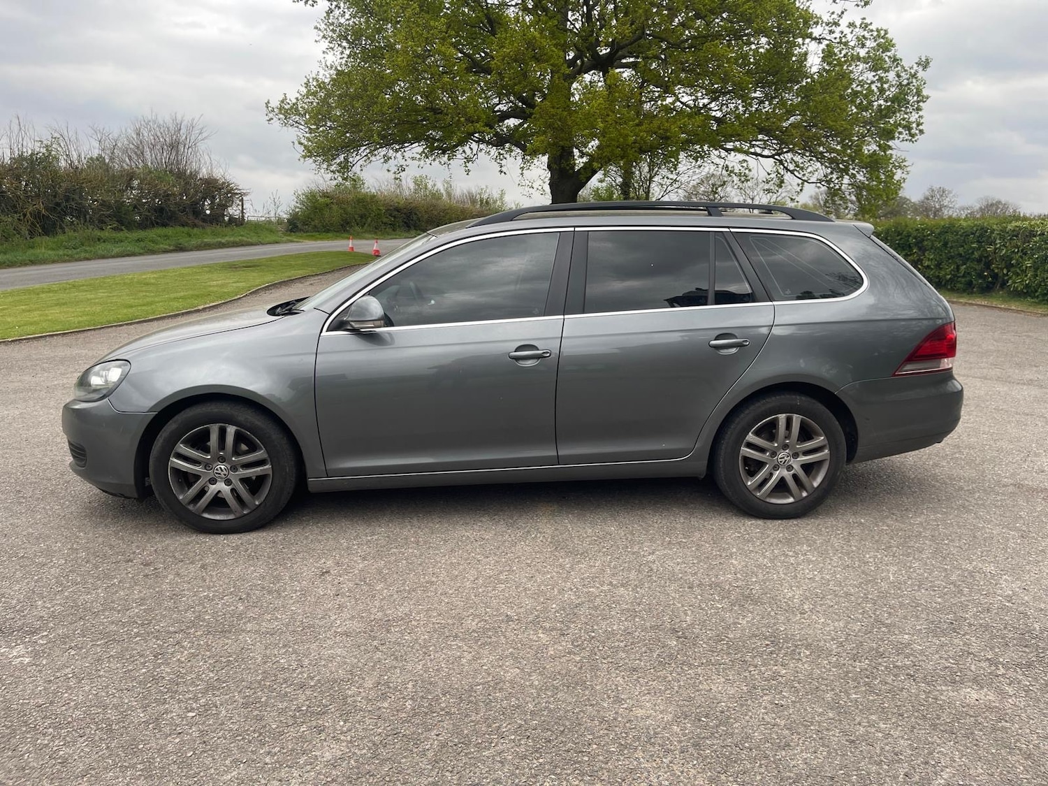Used Volkswagen Golf 2010 for sale - 78219551: Photo 4